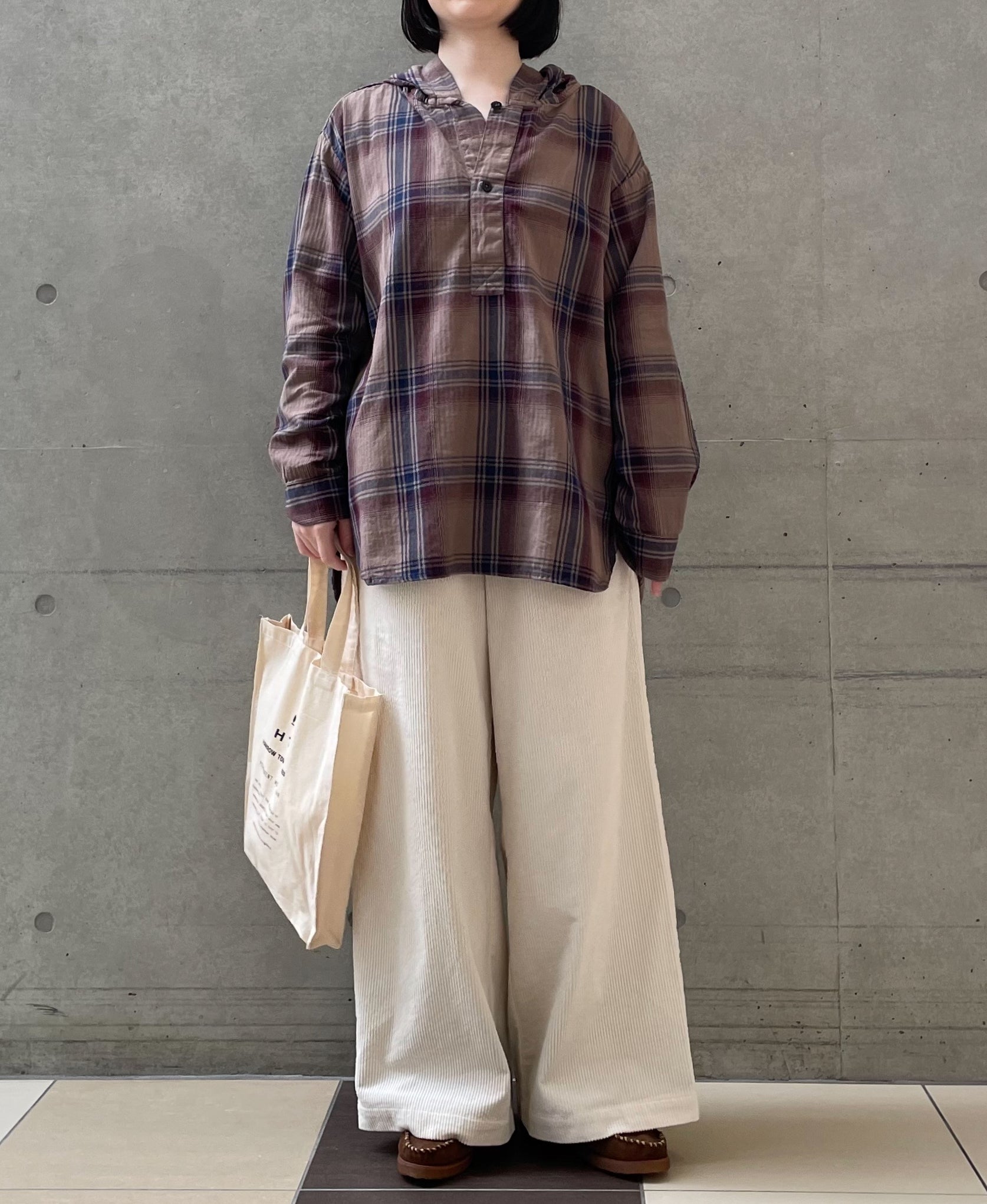 160cm　size:44　col.8950