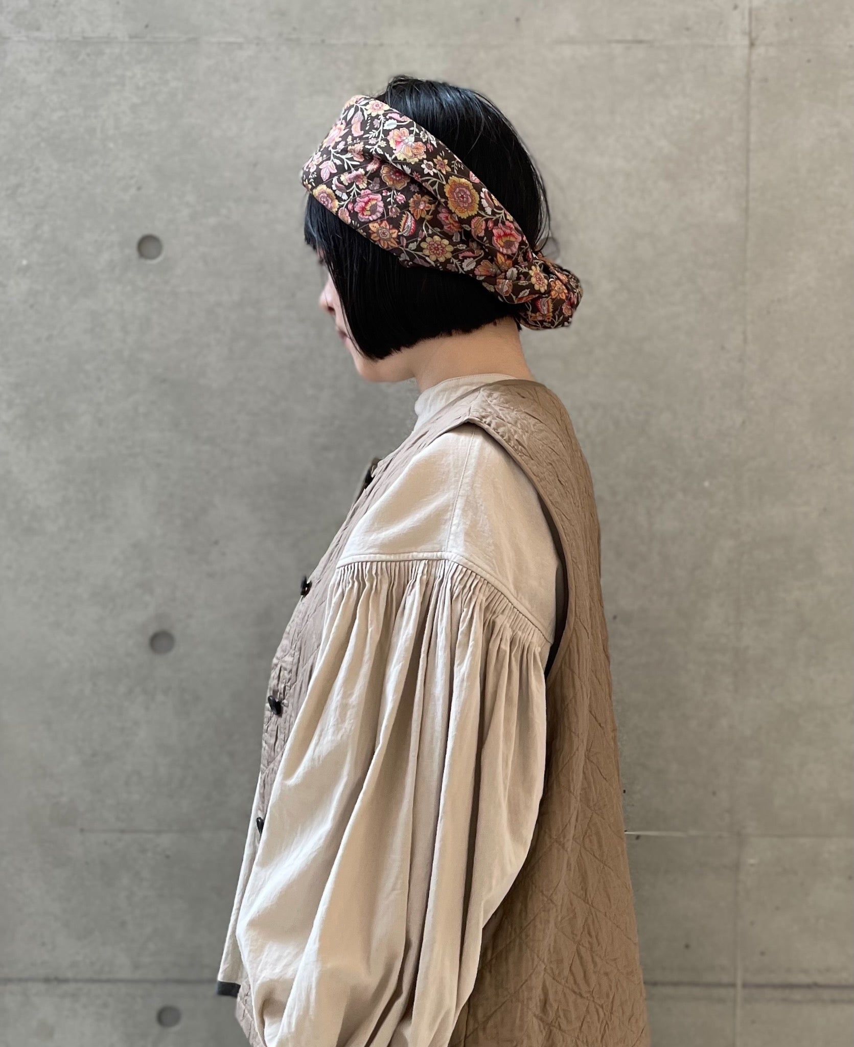 NMDS26566 BANGALORE SILK FLOWER PRINT STITCHED SCARF
