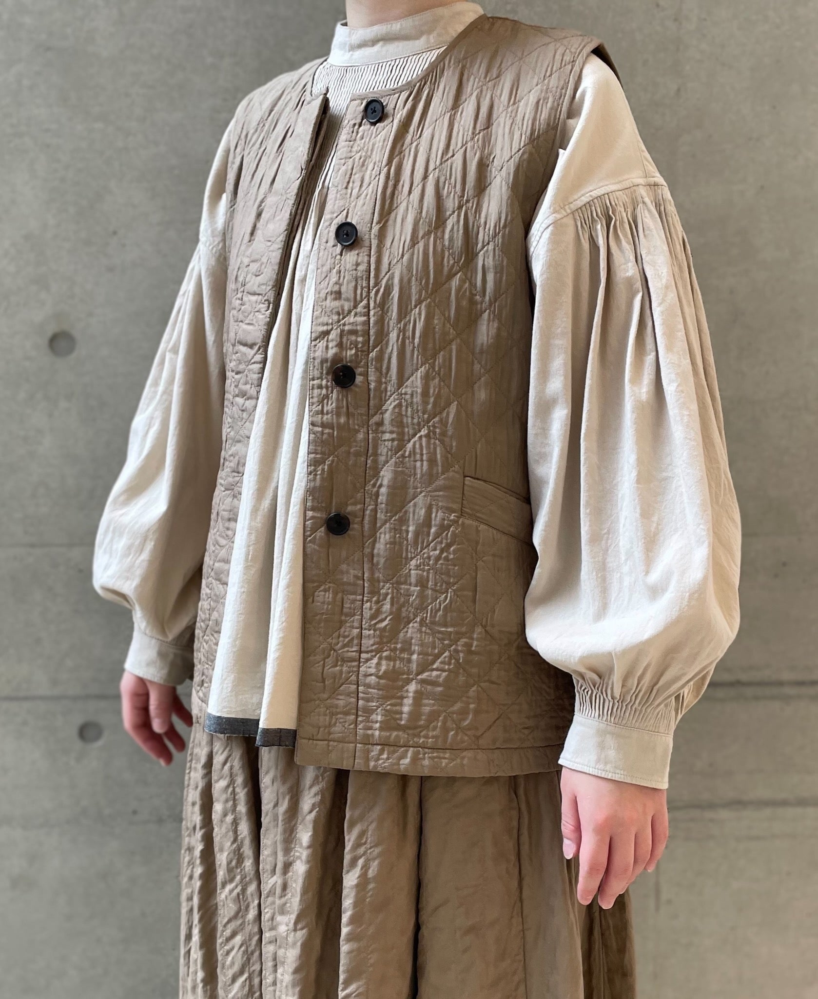 161cm　size:1　col.8400