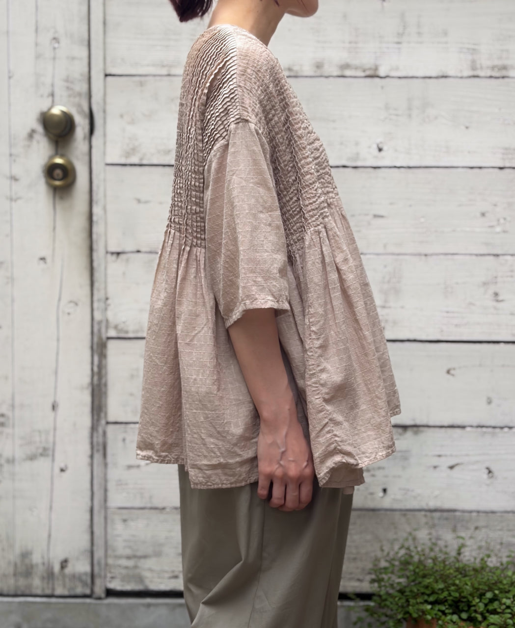 NMDS26501D 80s ORGANIC DOBIE CHECK OVERDYE CREW-NECK BUTTON SHIRT WITH PINTUCK