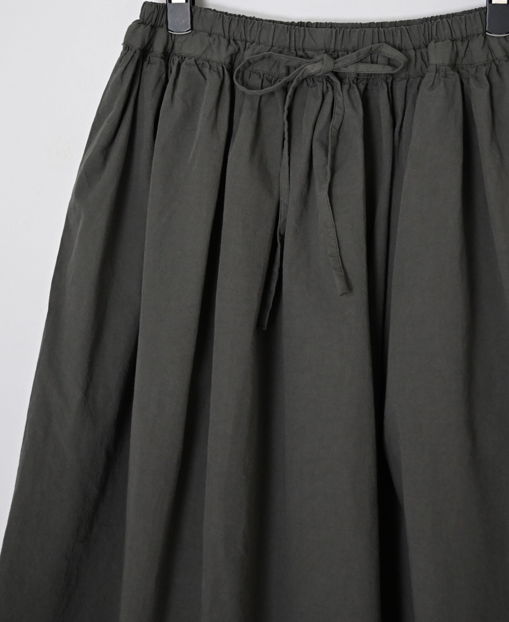 INAM2654PD 40s POPLIN OVERDYE EASY GATHERED SKIRT