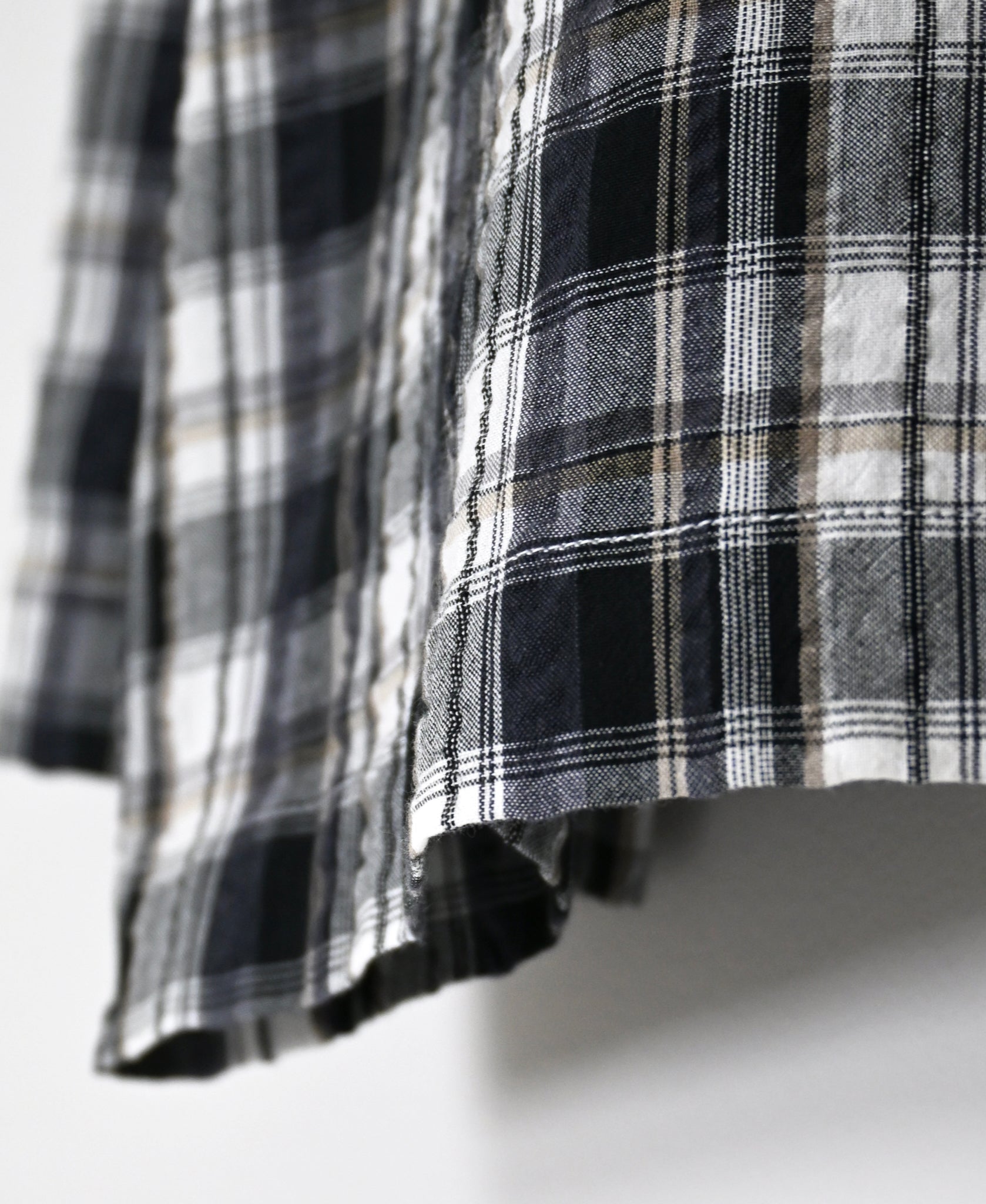 INAM2671 YARN DYED COTTON CHECK BOAT NECK SMOCK