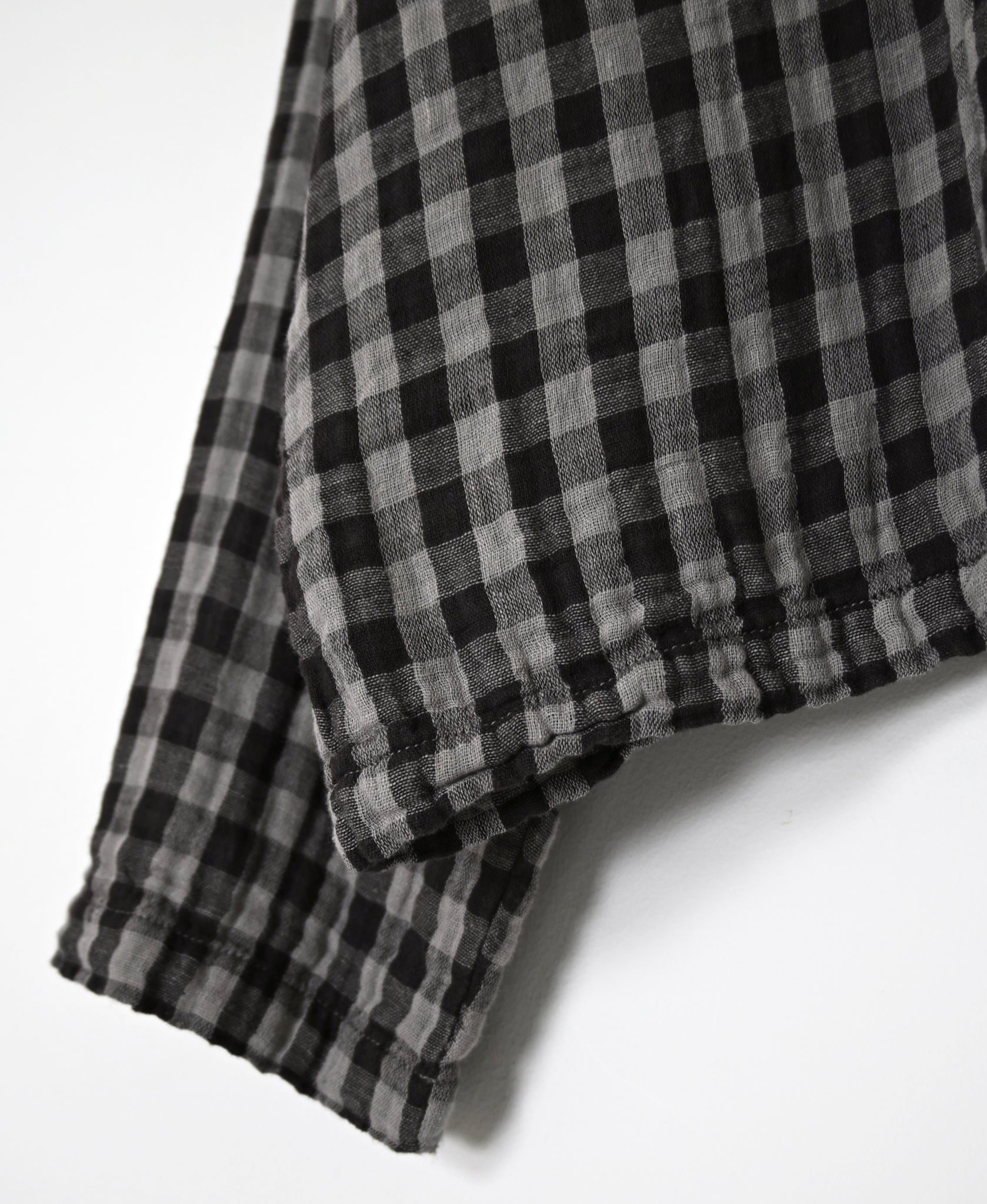 INAM2683DGD COTTON DOUBLE GAUZE CHECK OVERDYE CREW NECK CARDIGAN