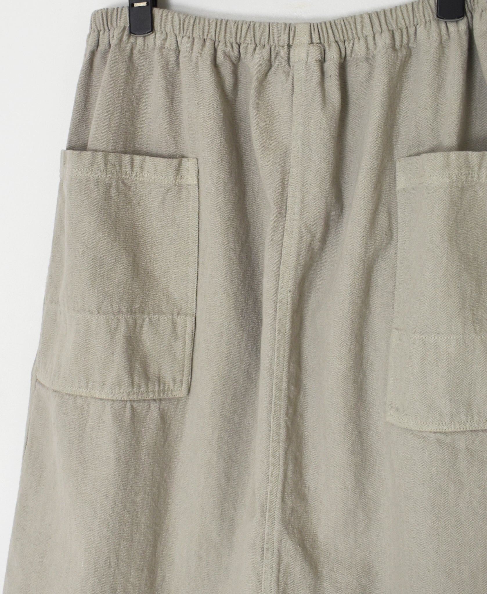INHT2654D COTTON HERRINGBONE PLAIN OVERDYE EASY SKIRT