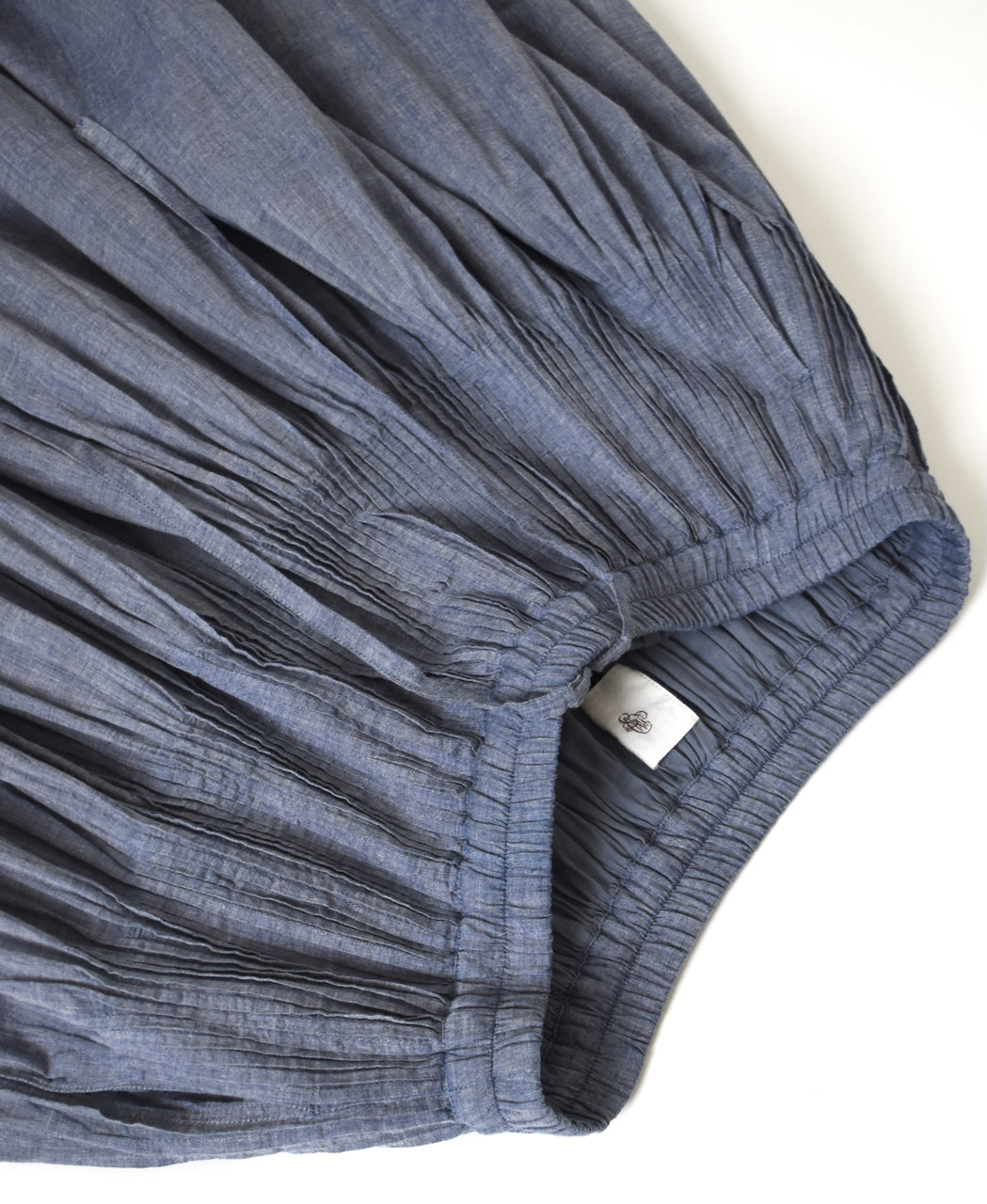 INMDS26043 HANDWOVEN YARN DYE CHAMBRAY PINTUCK FLARED SKIRT