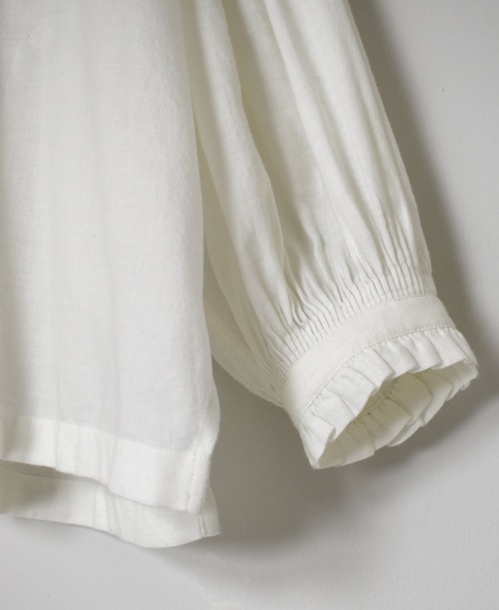 INMDS26702 TWILL COTTON KHADI PLAIN FRILL COLLAR SHIRTS WITH MINI PINTUCK
