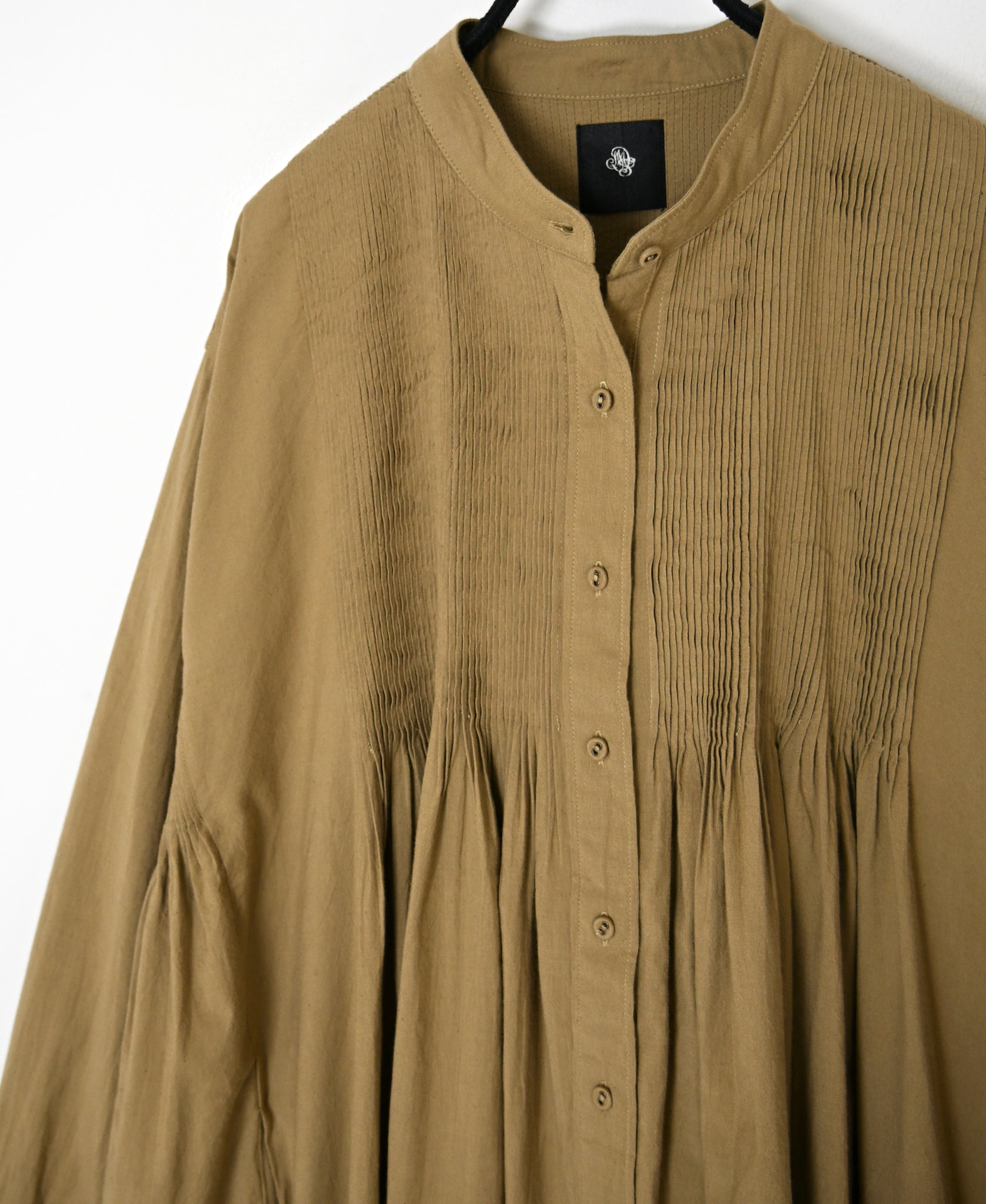 INMDS26734 HANDWOVEN HEAVY COTTON PLAIN WITH SELVAGE BANDED COLLAR SHIRTS DRESS WITH MINI PINTUCK