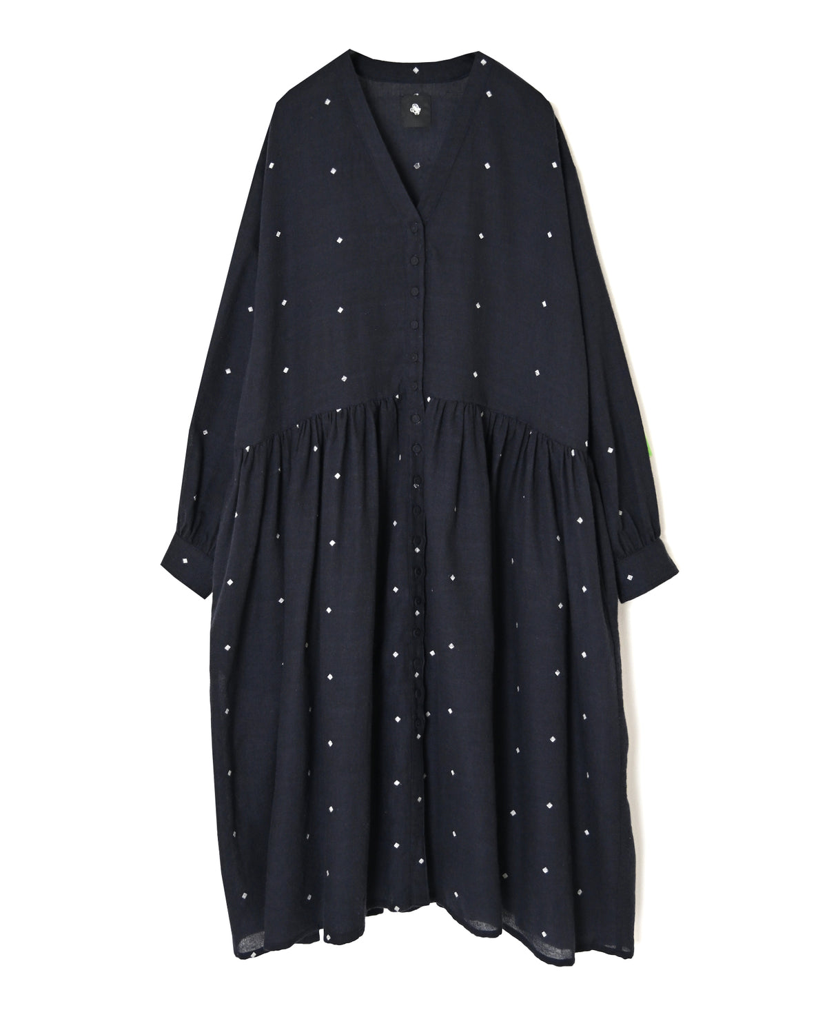 INMDS26763 BOILED WOOL SQUARE JACQUARD GATHERED V-NECK DRESS