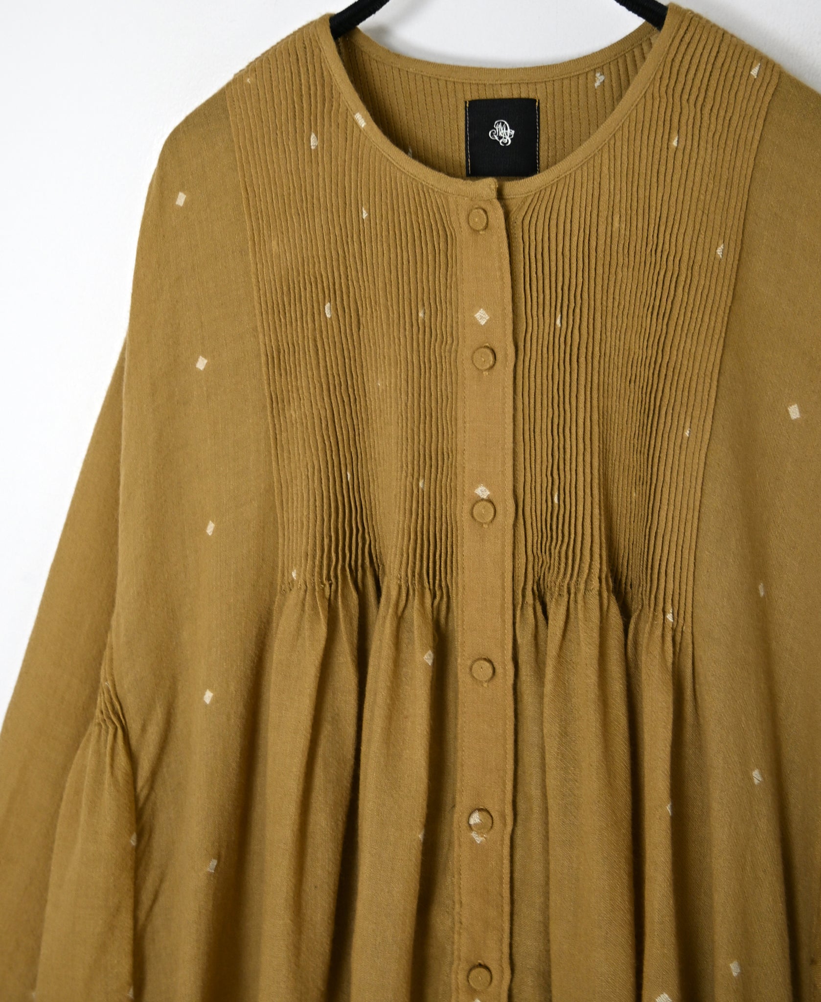 INMDS26764 BOILED WOOL SQUARE JACQUARD CREW NECK DRESS WITH MINI PINTUCK