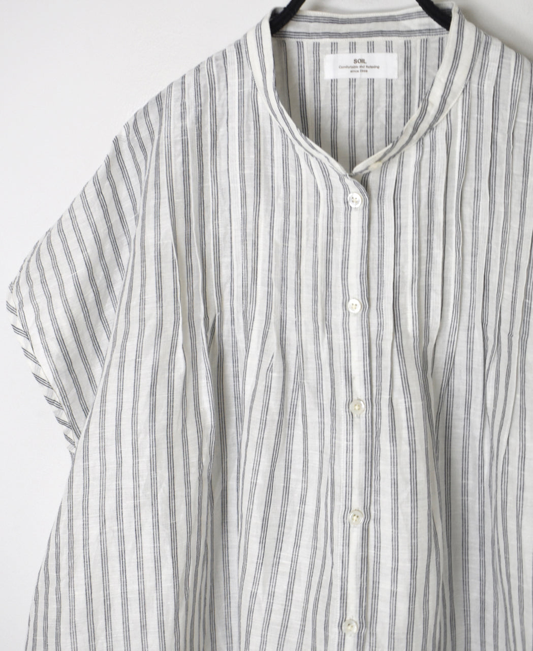 INSL26331 60s AUTO LOOM COTTON/LINEN STRIPE BANDED COLLAR FRENCH/SL PINTUCK SHIRTS