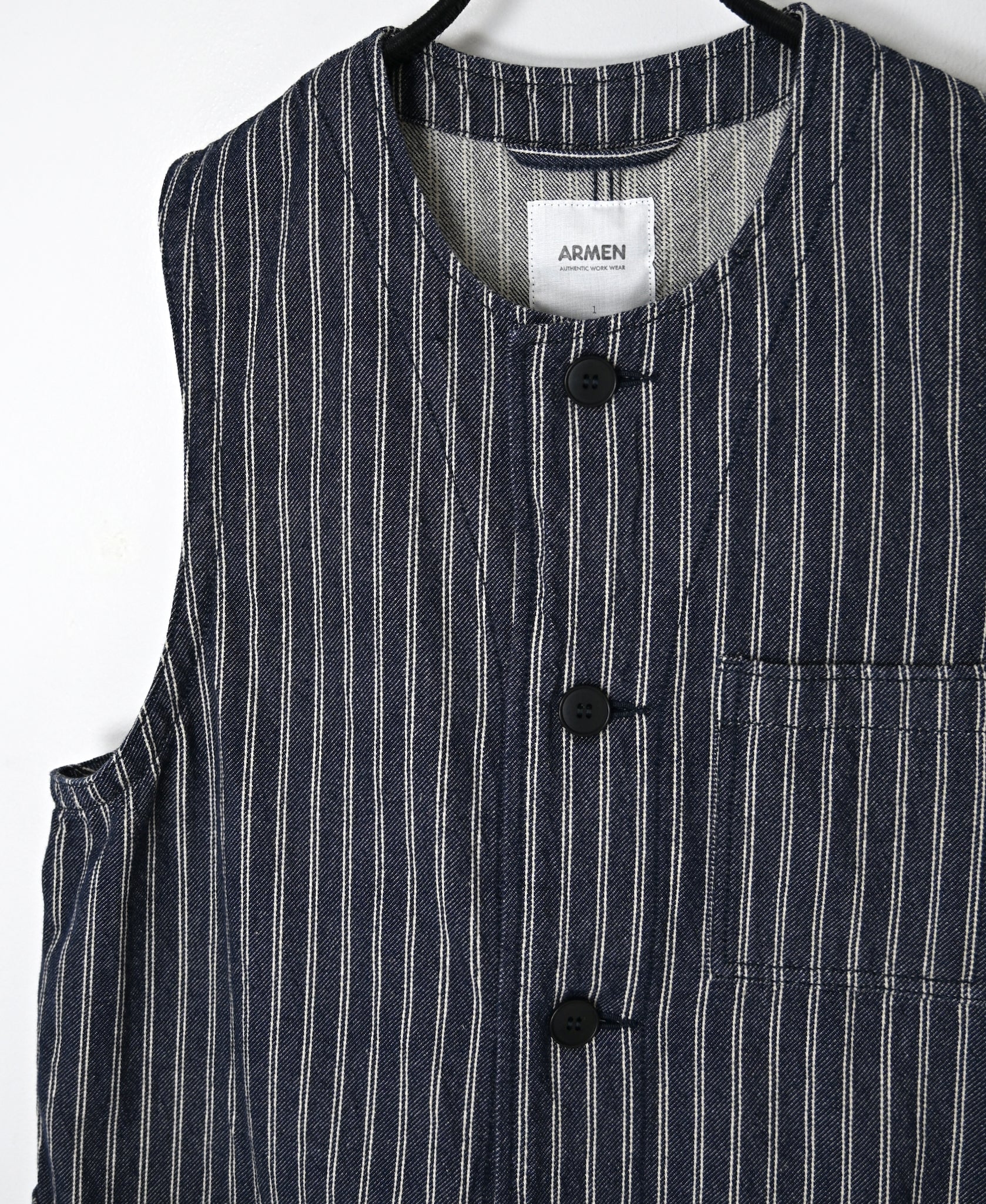 ISNAM2662W YARN DYED INDIGO 2STRIPE WASH VEST