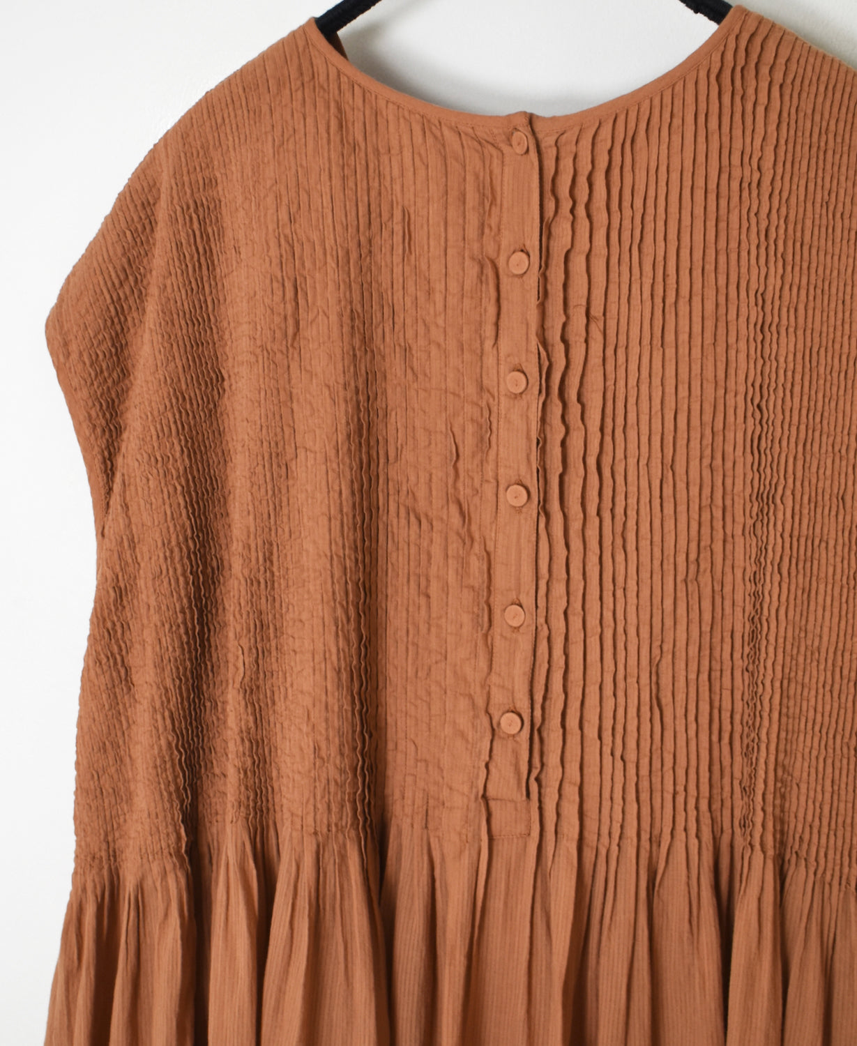 NMDS26513D 80s ORGANIC VOILE STRIPE (OVERDYE) CREW-NECK F/SL DRESS WITH PINTUCK