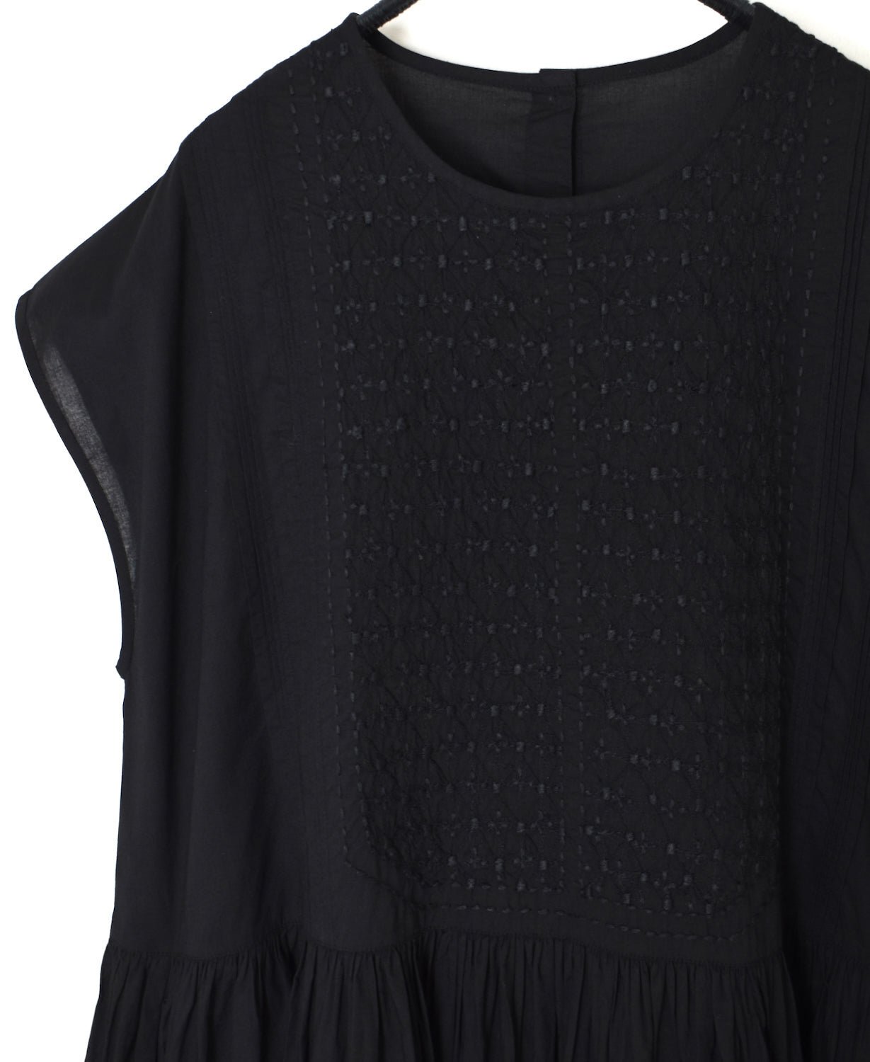 NMDS26523 60s ORGANIC CAMBRIC WITH EMB FRENCH/SL BACK OPENING DRESS