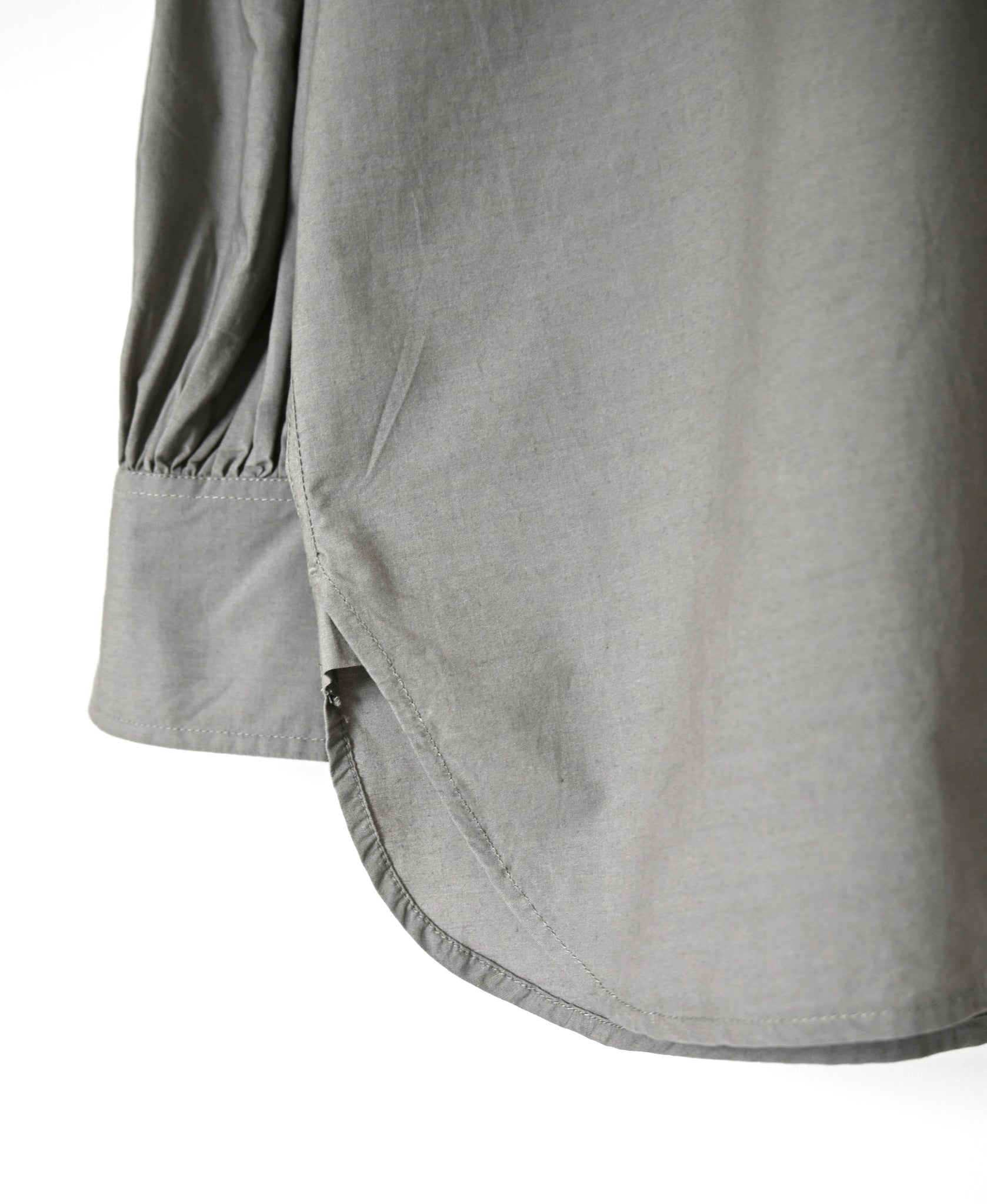 NMDS26531 60s ORGANIC POPLIN PLAIN BANDED COLLAR GATHERED SLEEVE SHIRT