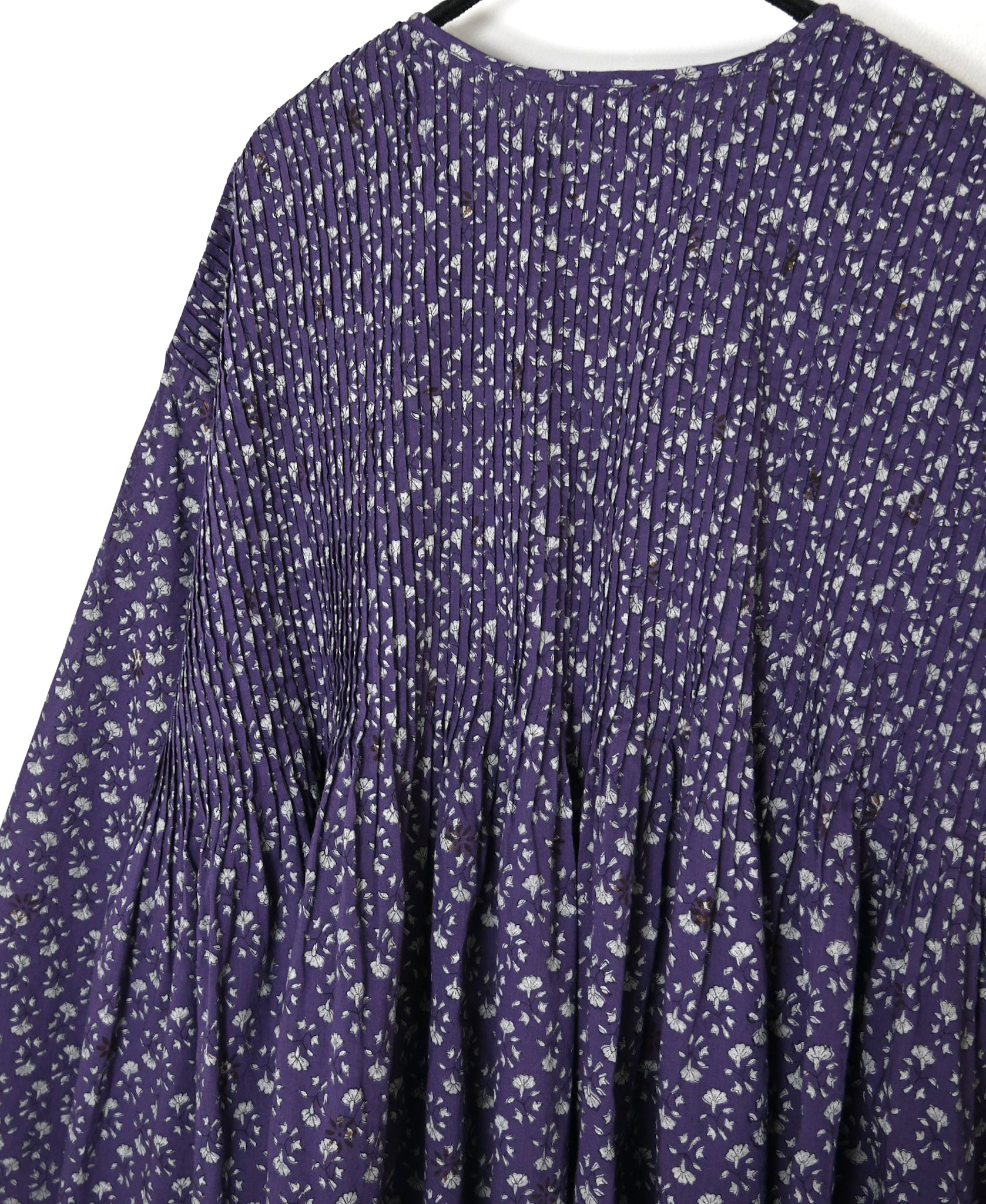 NMDS26542 80s ORGANIC VOILE GENTIANA BLOCK PRINT CREW-NECK BUTTON SHIRT WITH PINTUCK