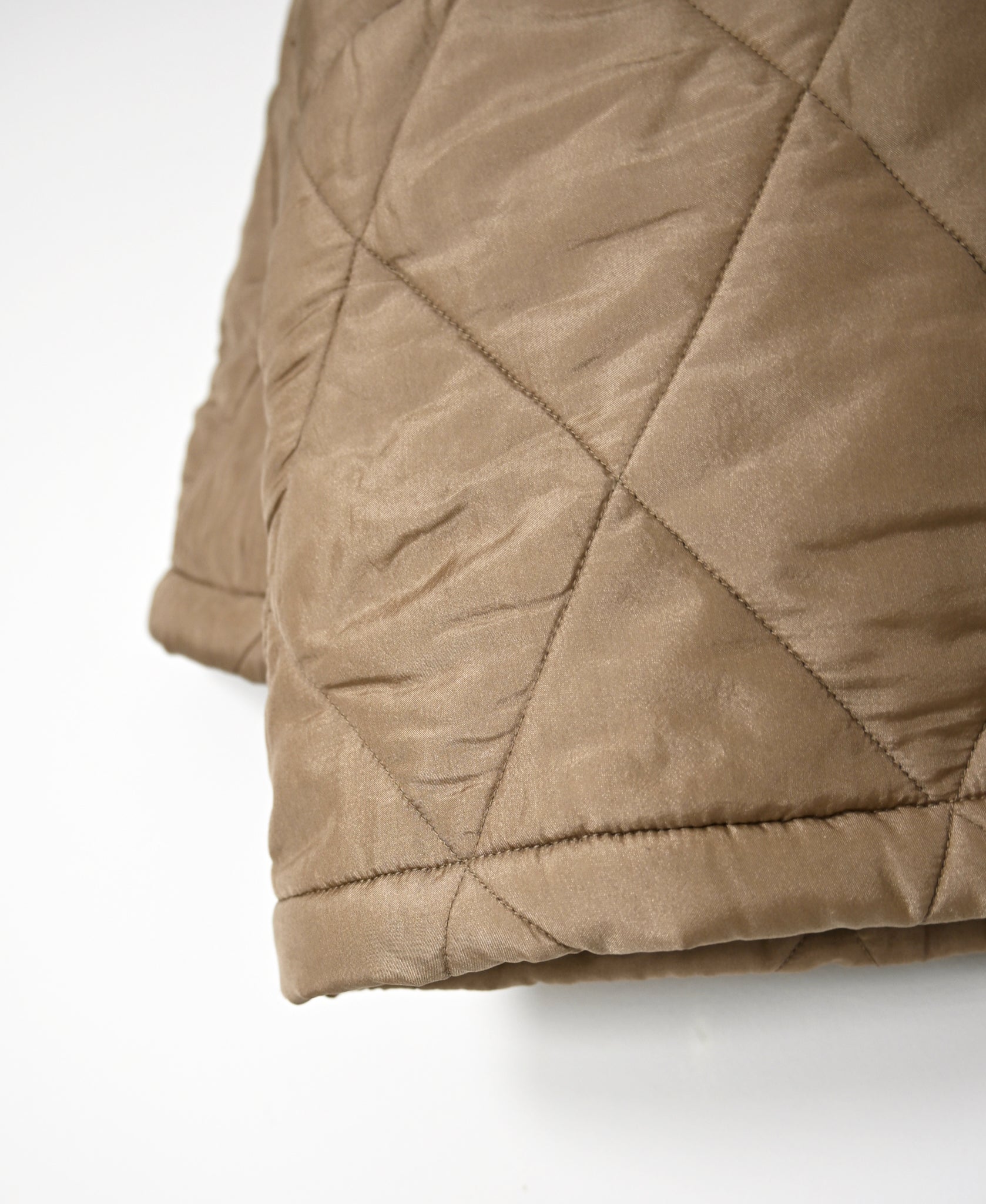 NMDS26551 BANGALORE SILK PLAIN PADDED C-NECK SHORT COAT