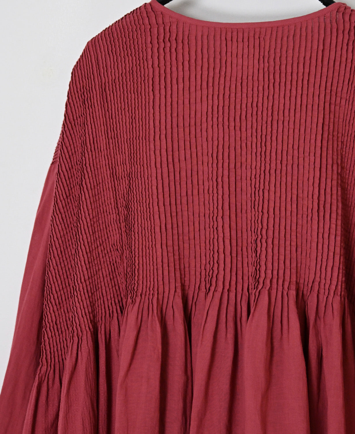 NMDS26603D ORGANIC MICRO CHK&VOILE PLAIN PATCHWORK OVERDYE CREW-NECK BUTTON SHIRT WITH PINTUCK