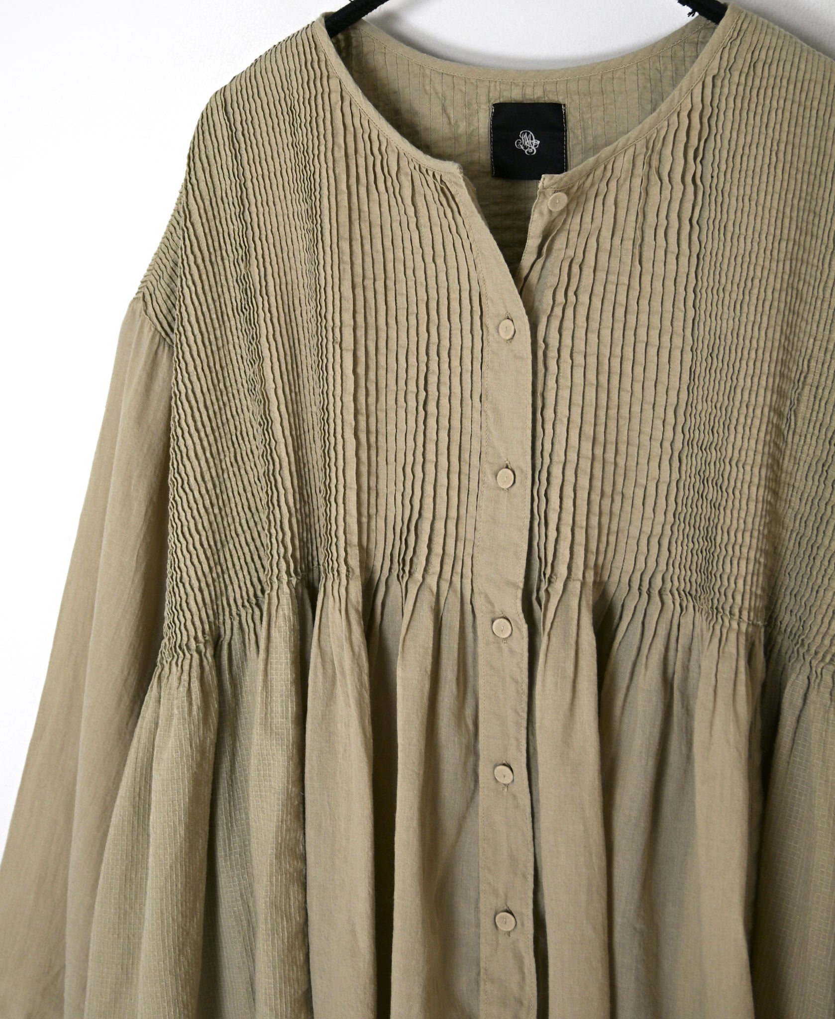NMDS26603D ORGANIC MICRO CHK&VOILE PLAIN PATCHWORK OVERDYE CREW-NECK BUTTON SHIRT WITH PINTUCK