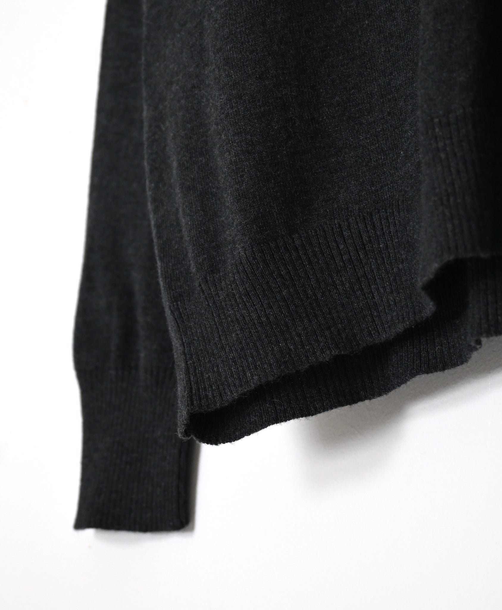 NNSL26503 14GG PLAIN STITCH COTTON/NYLON/SILK V-NECK CARDIGAN