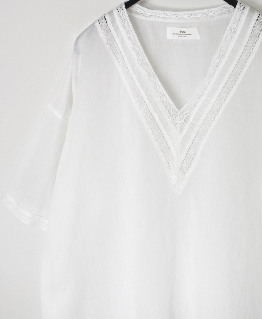 NSL24032 80s COTTON VOILE LACE V-NECK LACE S/SL PULLOVER