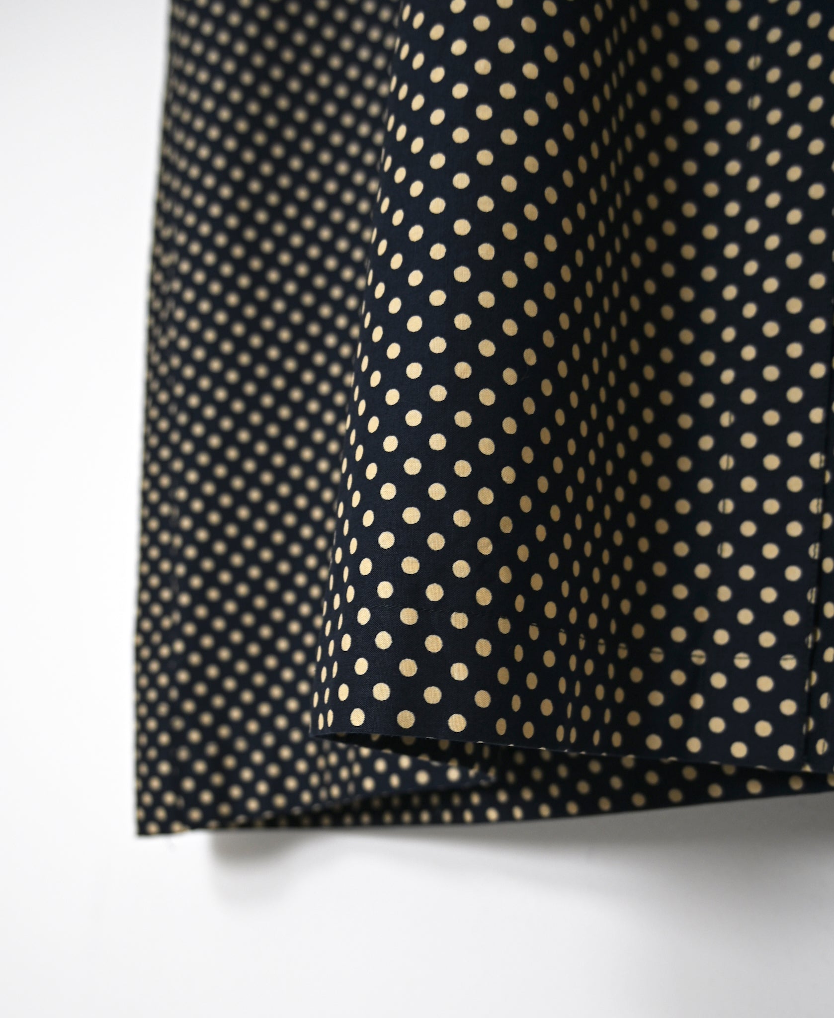 NSL26533 40s COTTON POPLIN DOT PRINT BANDED COLLAR BACK SIDE GATHERED DRESS