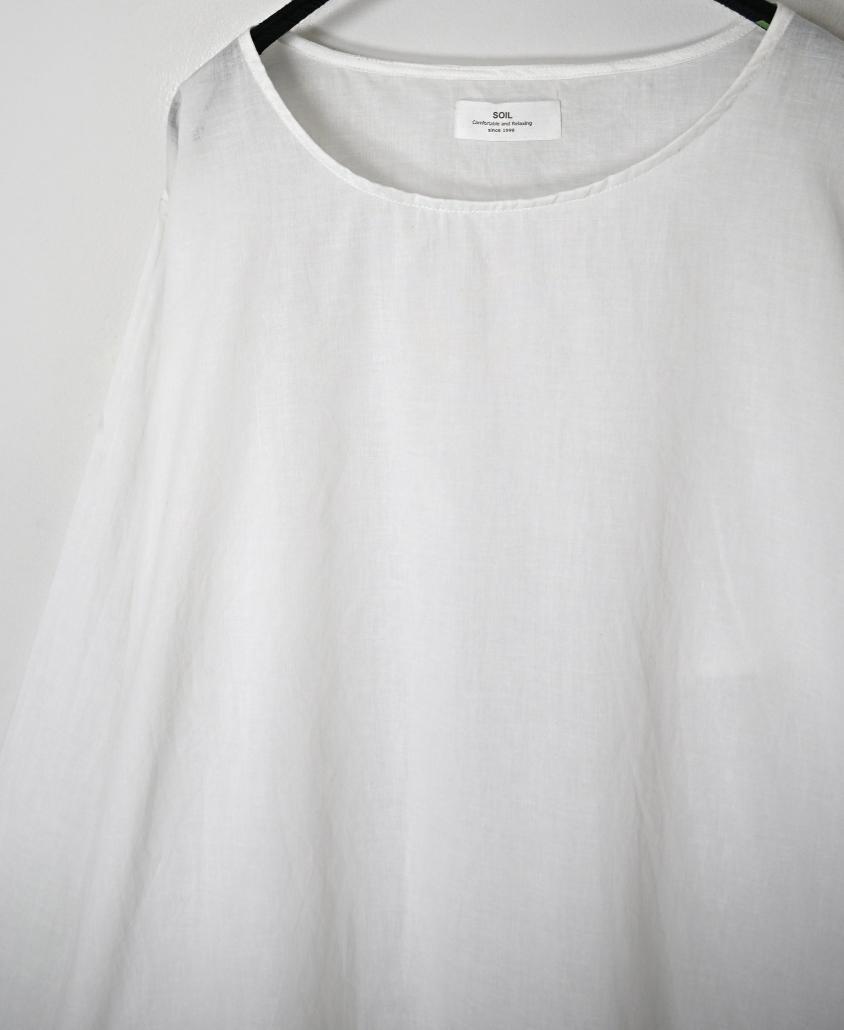NSL26553 60s COTTON CAMBRIC PLAIN WITH LACE HEM & CUFF LACE SMOCK