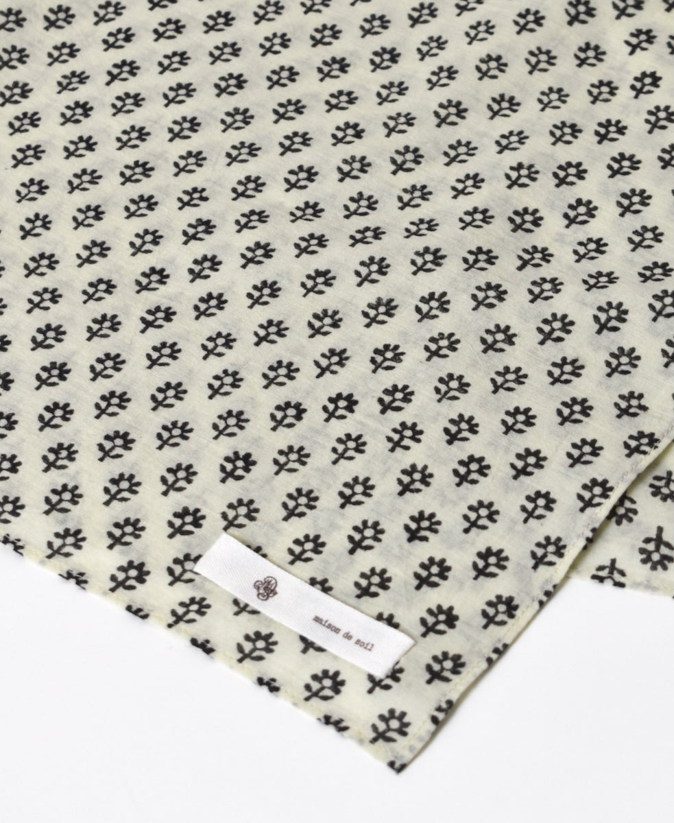 ZMD0408 BLOCK PRINT SCARF 60×60㎝